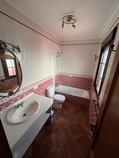 Toilet, Bathroom, Bath