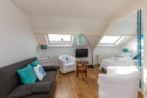 Welcome in - Bovenappartement nabij het strand I Zuidstraat 111a, Westkapelle Apartment in Westkapelle