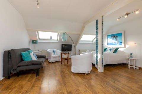 Welcome in - Bovenappartement nabij het strand I Zuidstraat 111a, Westkapelle Apartment in Westkapelle