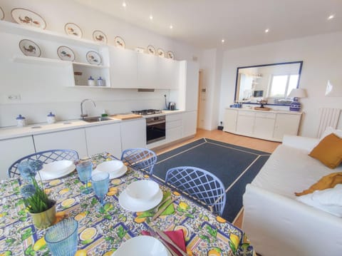 Incantevole Trilocale Luigia fronte mare Apartment in Grottammare