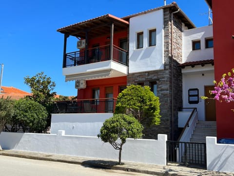 Coffee/tea facilities, City view