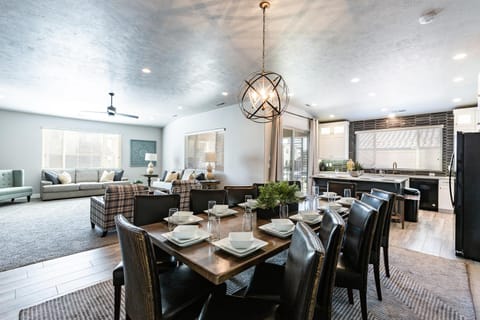 Paradise Village 113 Water Park and Kids Cove, Ping Pong, XBOX 360, Games, Beautiful Mountain Views, and More House in Santa Clara