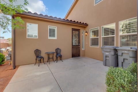 Paradise Village Resort 86 Private Hot Tub, Game System, Community Amenities, and more House in Santa Clara