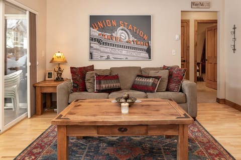 Winter, Living room, furniture