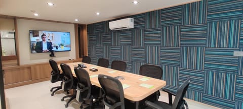 Meeting/conference room