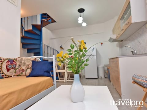 Kitchen or kitchenette, Living room, Photo of the whole room, Seating area, Dining area