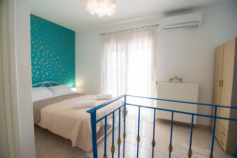 Bed, Photo of the whole room, Bedroom, towels, wardrobe, air conditioner