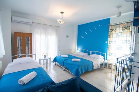 Bed, Photo of the whole room, Bedroom, towels, air conditioner