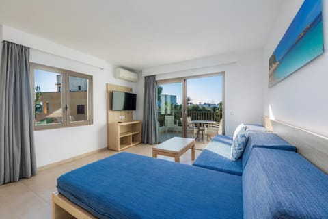 Property building, Living room, Bedroom