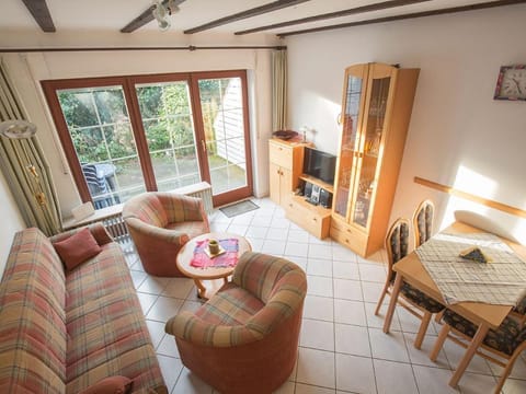 TV and multimedia, Seating area