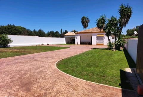 Facade/entrance, Garden, Lobby or reception