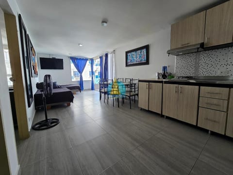 Communal lounge/ TV room, TV and multimedia, Dining area