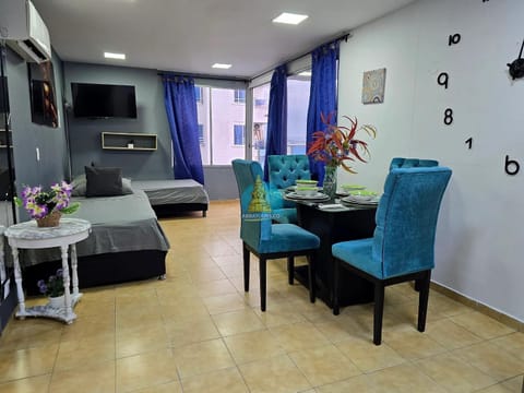 Communal lounge/ TV room, TV and multimedia, Living room