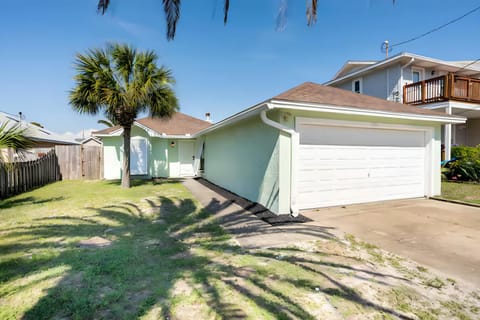 Property building, Day, Neighbourhood, Street view