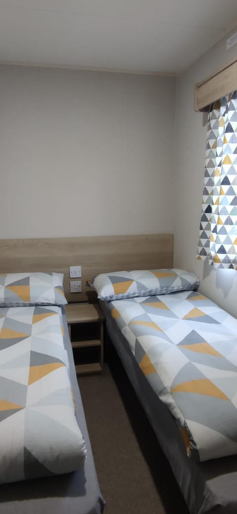 Billing Aquadrome ,3 bedrooms caravan Apartment in Northampton