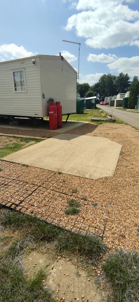 Billing Aquadrome ,3 bedrooms caravan Apartment in Northampton