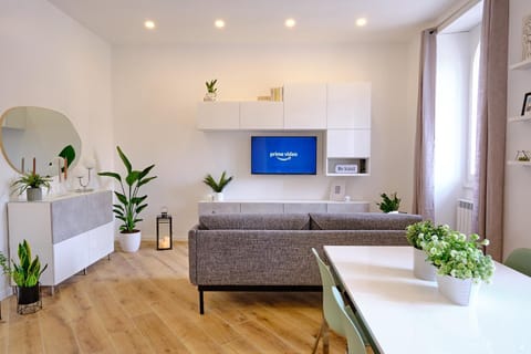 Communal lounge/ TV room, Lounge or bar