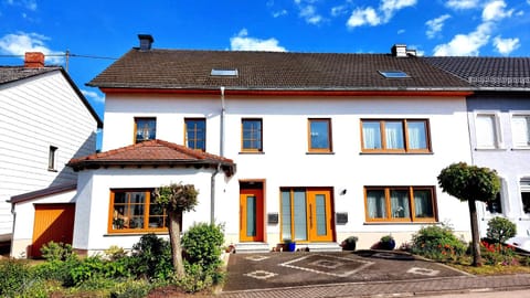 Ferienhaus Fisch - nur für Urlaubsgäste House in Trier-Saarburg