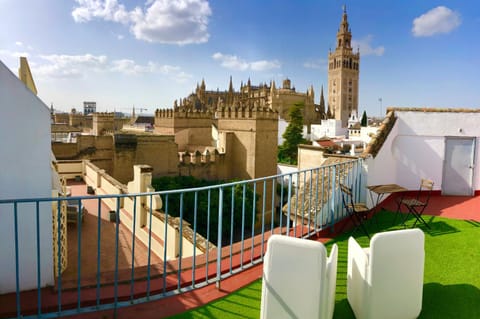 Patio, Nearby landmark, View (from property/room), Balcony/Terrace, Seating area, City view