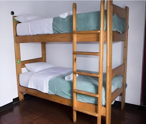 Abu Dhabi Center - Unique Bed Space Hostel in Abu Dhabi