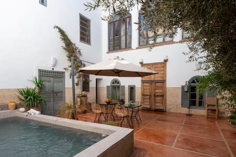 Patio, Swimming pool