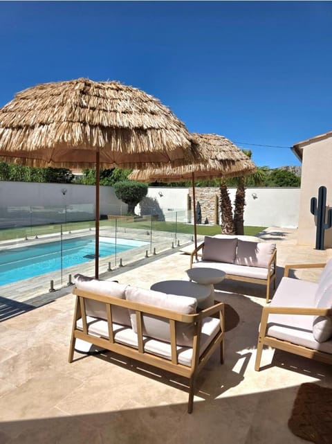 Maison moderne Côte Bleue, Proche mer Villa in Marseille