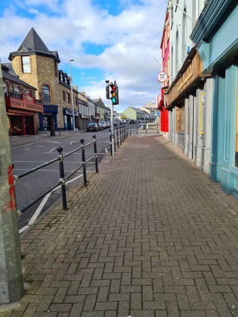 Bundoran Seaside Stays House - WiFi, large spacious home House in County Donegal