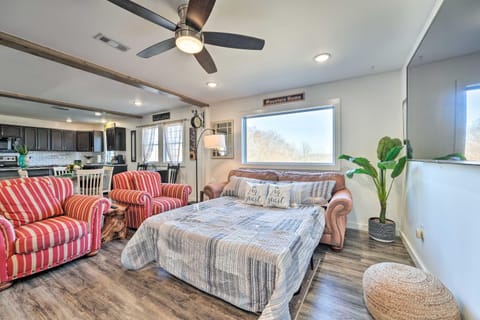 Boho Mountain Home Escape, Walk to Marina! House in Norfork Lake