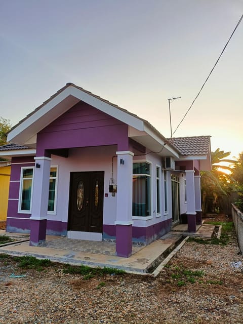 Property building, Day