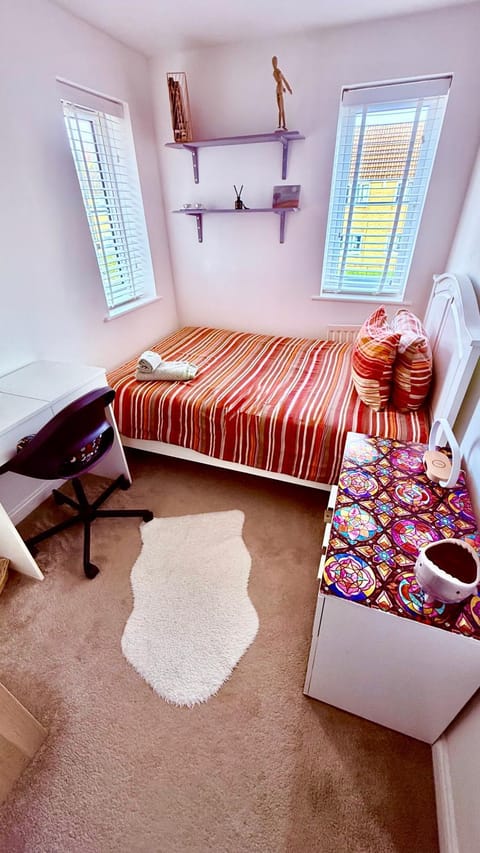 Private room in BS14 Vacation rental in Bristol