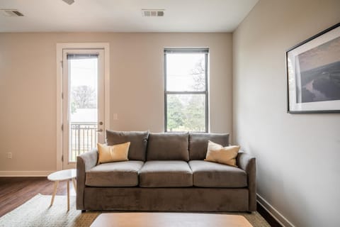 CozySuites MusicRow Astonishing Studio with free parking 22 Apartment in Music Row