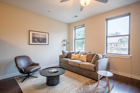 CozySuites MusicRow Astonishing Studio with free parking 23 Apartment in Music Row