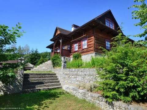 Property building, Spring, Day, Natural landscape, Garden, Garden view