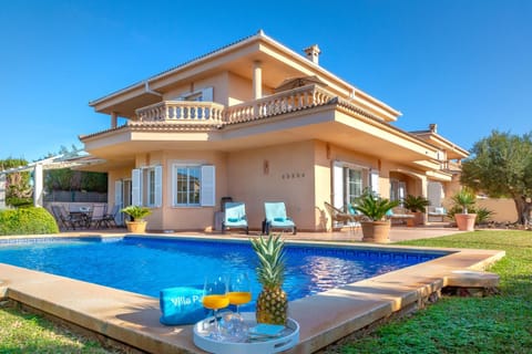 Property building, Garden, Balcony/Terrace, Swimming pool, Breakfast, Time of day, Location, sunbed