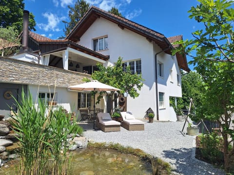 Property building, Natural landscape, Summer, Garden, Balcony/Terrace, Seating area, Garden view