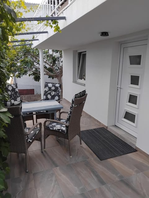 Property building, Balcony/Terrace