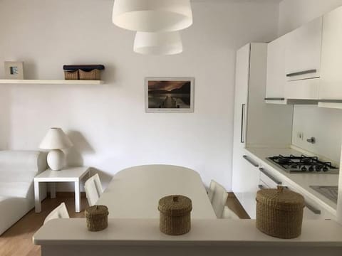 Trilocale Corso Inglesi vicino alle spiagge. Apartment in Sanremo