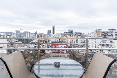 Property building, Day, View (from property/room), Balcony/Terrace, Seating area, City view