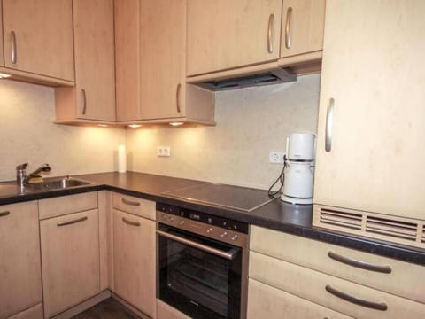 Kitchen or kitchenette, dishwasher, pet friendly, stove