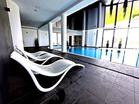 Spa and wellness centre/facilities, Swimming pool, sunbed