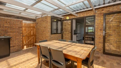 Highlevel 4 House in Western Cape