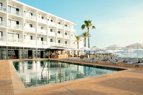 Solarium, Swimming pool, sunbed