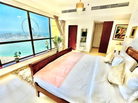 Bed, Natural landscape, View (from property/room), Bedroom, Sea view