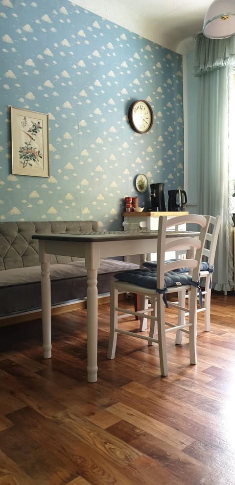 Kitchen or kitchenette, kitchen