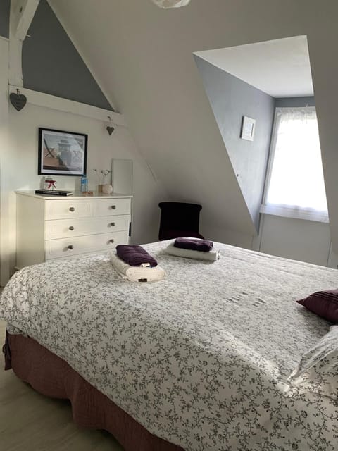 Maison de Campagne Le Pâtis aux Chevaux proche circuit 24H et Le Mans Bed and Breakfast in Centre-Val de Loire