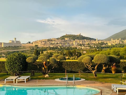 Day, Natural landscape, City view, Pool view, Swimming pool