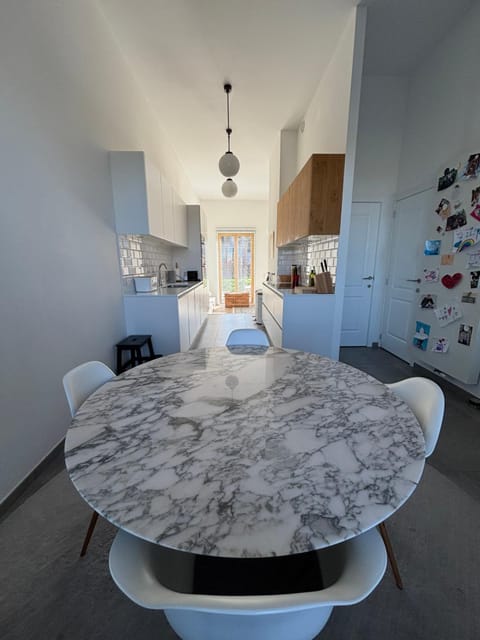 Dining area, kitchen