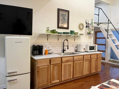 Coffee/tea facilities, Kitchen or kitchenette, minibar