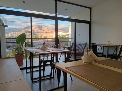 Mountain view, Mountain view, Breakfast