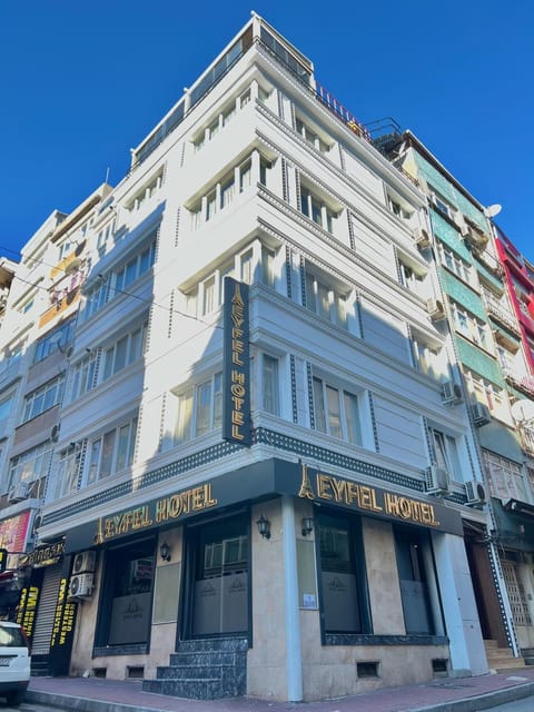Property building, Day, Location